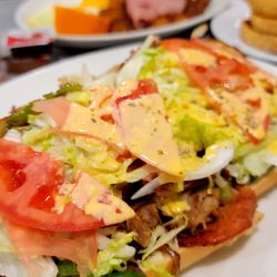 Déli-Forest Restaurant
