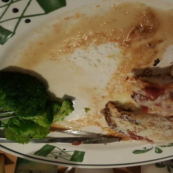 Olive Garden Italian Restaurant - See all the grease?  Couldn't  eat it. - Italian Near Me - Sandusky, Ohio