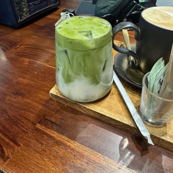 Chocolate and Love Cafe - Iced Matcha Latte with Oat Mylk - Vegan - Chocolatiers & Shops Near Me - Mississauga, Ontario Chocolate and Love Cafe - Iced Matcha Latte with Oat Mylk - Vegan - Chocolatiers & Shops Near Me - Mississauga, Ontario