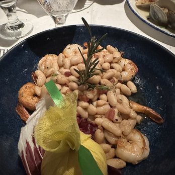 Limoncello Ristorante - Shrimp with cannelloni beans and pancetta - Italian Near Me - Palm Beach Gardens, Florida Limoncello Ristorante - Shrimp with cannelloni beans and pancetta - Italian Near Me - Palm Beach Gardens, Florida