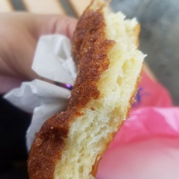 Leonard's Bakery Malasadamobile - Original - Food Trucks Near Me - Honolulu, Hawaii