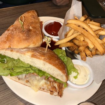 VERSA - Nashville hot chicken sandwich - New American Near Me - New York, New York VERSA - Nashville hot chicken sandwich - New American Near Me - New York, New York