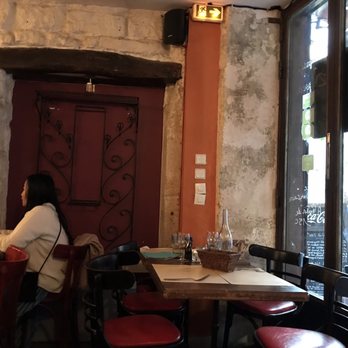 La Cave Gourmande - Bistros Near Me - Paris, 75 La Cave Gourmande - Bistros Near Me - Paris, 75