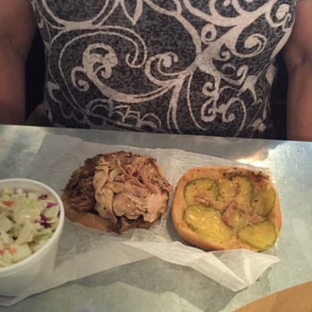 Vitek's Market - Pulled pork sandwich - Barbeque Near Me - Waco, Texas Vitek's Market - Pulled pork sandwich - Barbeque Near Me - Waco, Texas