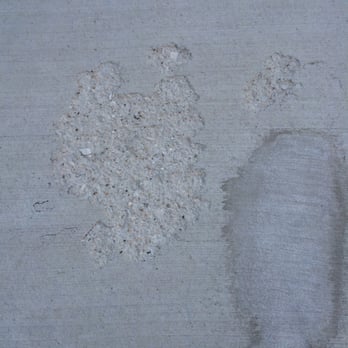 De Vega Concrete - Just one example of surface deterioration across the entire driveway. - Masonry/Concrete Near Me - Broadview, Illinois De Vega Concrete - Just one example of surface deterioration across the entire driveway. - Masonry/Concrete Near Me - Broadview, Illinois