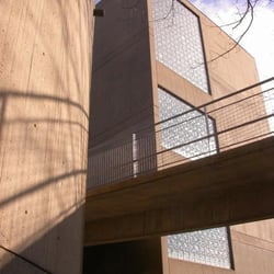 Harvard Film Archive - the juxtapostion of the curve and the rectangular stair tower is superb especially with the ramp penetrating between them