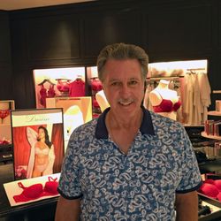 ROSARIO S. CASSATA AT VICTORIA SECRETS AT THE COASTLAND MALL IN NAPLES, FLORIDA.
