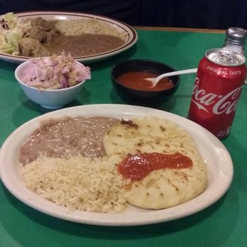 Los Panchos - Pupusa de Loroco and Pupusa Revuelta - Mexican Near Me - San Francisco, California Los Panchos - Pupusa de Loroco and Pupusa Revuelta - Mexican Near Me - San Francisco, California