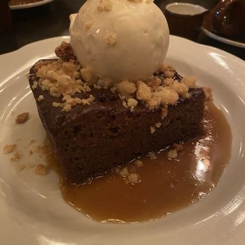 Armitage Alehouse - Sticky Date Cake - Pubs Near Me - Chicago, Illinois Armitage Alehouse - Sticky Date Cake - Pubs Near Me - Chicago, Illinois