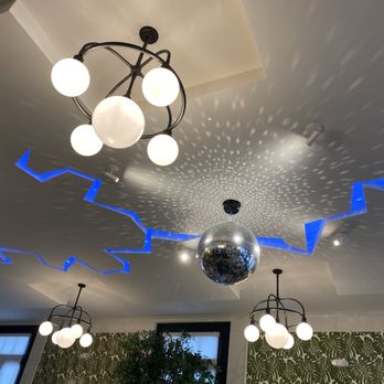 Crack'D Brunch - Ceiling - Breakfast & Brunch Near Me - New Orleans, Louisiana
