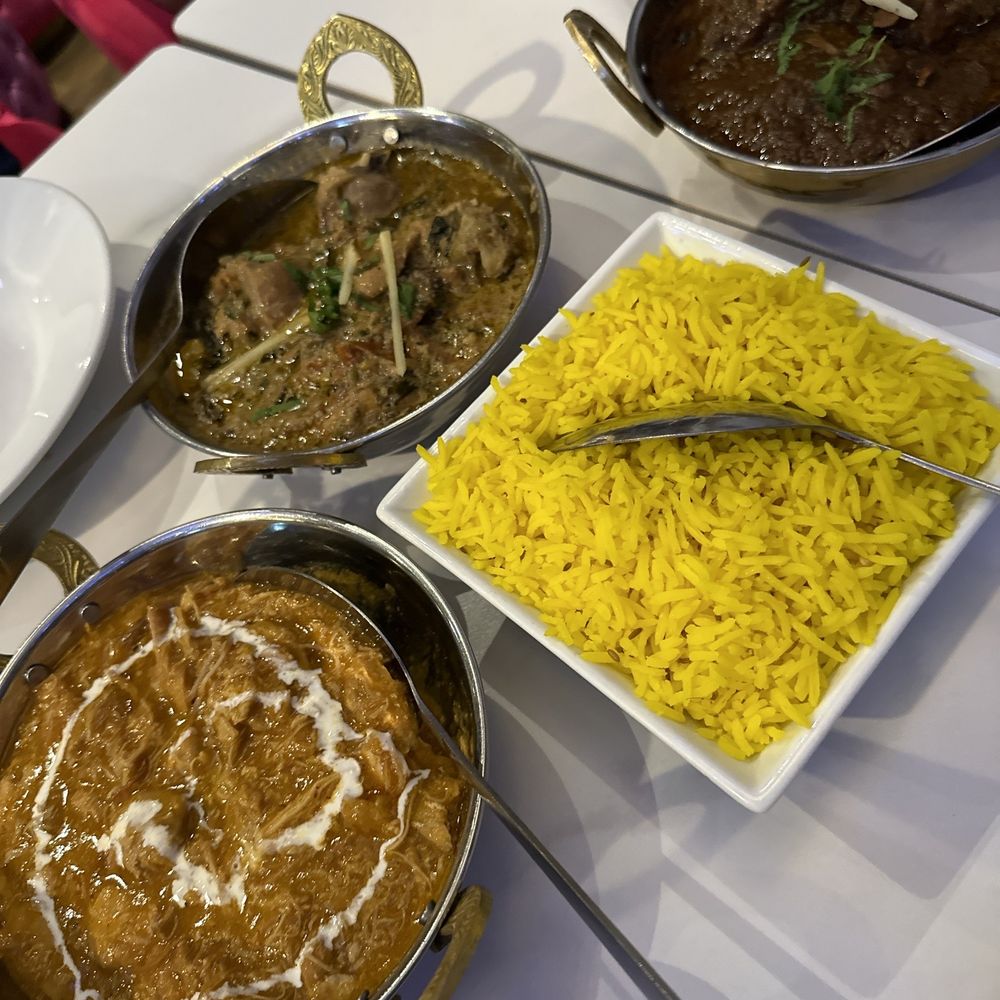 Sofi'z Kitchen & Bar - Butter chicken, yogurt chicken, basmati rice and goat. Absolutely delicious!! - Pakistani Near Me - Chico, California Sofi'z Kitchen & Bar - Butter chicken, yogurt chicken, basmati rice and goat. Absolutely delicious!! - Pakistani Near Me - Chico, California