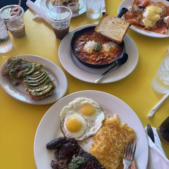Fred 62 - Diners Near Me - Los Angeles, California