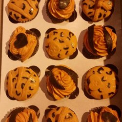 Cakes etc By Cindy