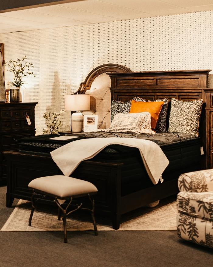 WOOD’S MERCANTILE Updated October 2024 165 Photos 1475 N