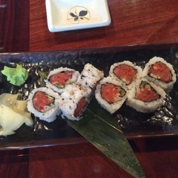 Oshima Sushi - spicy tuna roll - Sushi Bars Near Me - Everett, Washington