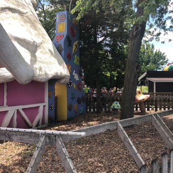 Santa's Village - Wow! What a cool place for everybody! $$ - Zoos Near Me - East Dundee, Illinois Santa's Village - Wow! What a cool place for everybody! $$ - Zoos Near Me - East Dundee, Illinois