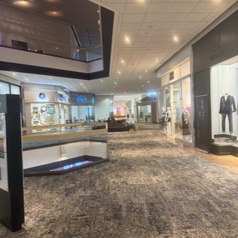 Canal Place - Shopping Centers Near Me - New Orleans, Louisiana
