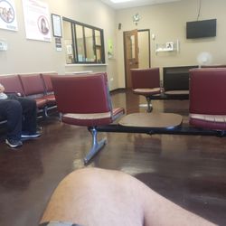 Jefferson Dental & Orthodontics - West Berry - Waiting area