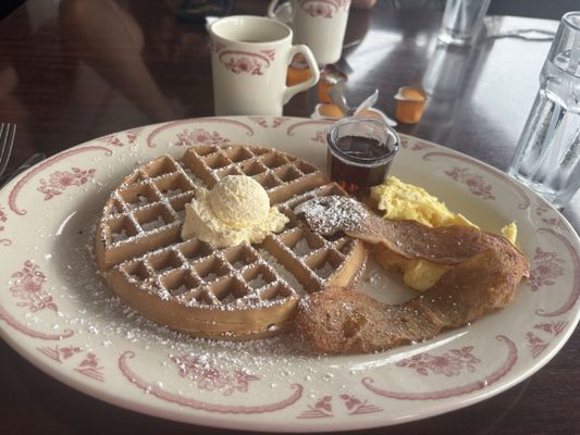 Henri's Cafe by null