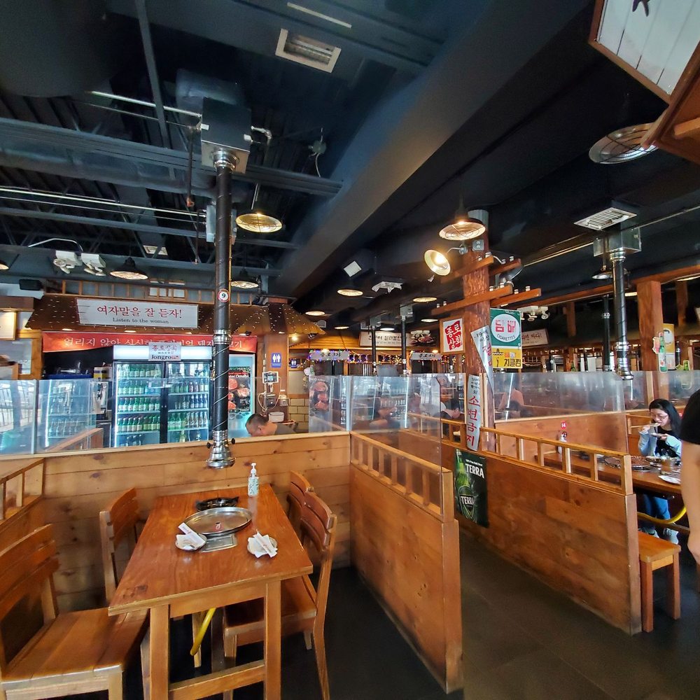 Jongro BBQ Flushing - Cool deco - Korean Near Me - Flushing, New York