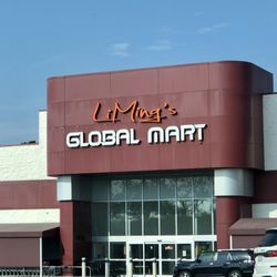 Li Ming's Global Mart - The outside of Li Ming's Global Mart!!!