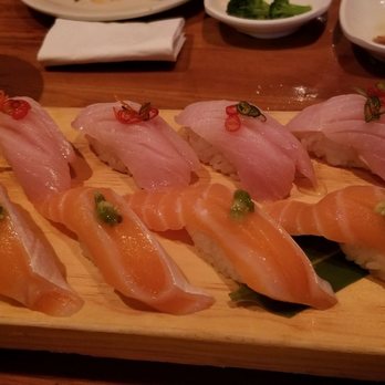 Osaka Mansun Restaurant - Sake toro (Salmon belly) and Hamachi (Yellowtail) nigiri - Japanese Near Me - Austin, Texas Osaka Mansun Restaurant - Sake toro (Salmon belly) and Hamachi (Yellowtail) nigiri - Japanese Near Me - Austin, Texas