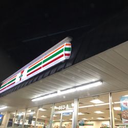 7-Eleven - Nice and clean store