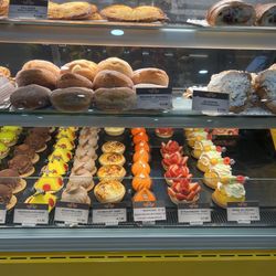 Bonjour French Bakery Cafe