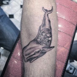 Tattoo Works - Roma Tattoo Museum Whale // Kubo