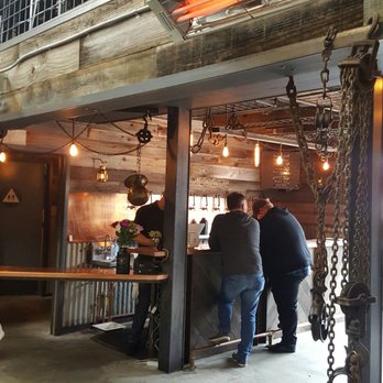 Gilman Brewing Company - Berkeley - Brewpubs Near Me - Berkeley, California