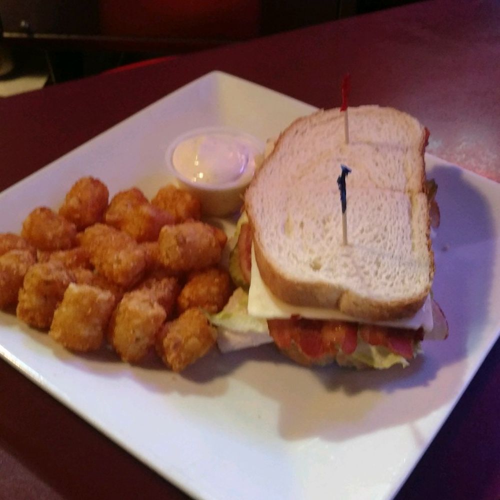 Firehouse Pub - Pubs Near Me - Lake Oswego, Oregon