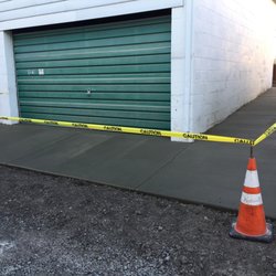 J. Vincent Concrete Contractors - Walkway and garage apron.