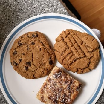 Comforts - Chocolate chip cookie, peanut butter cookie, lemon bar - Breakfast & Brunch Near Me - San Anselmo, California