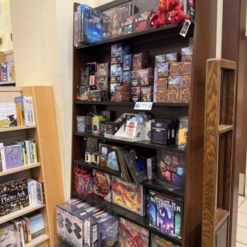 Barnes & Noble - Dungeons and dragons selection - Bookstores Near Me - Harvey, Louisiana