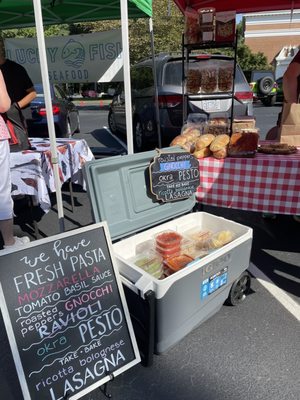 Cotswold Farmers Market by null