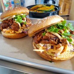 Kali’s Garden - Jackfruit burger