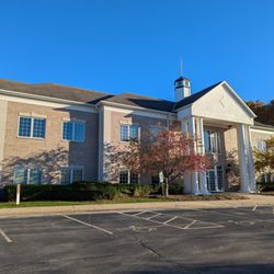Wisconsin Anxiety and Depression Clinic - Building exterior, surrounded by peaceful green space and quiet location.