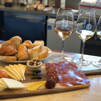 Fratelli Ponzi - Wine Bars Near Me - Dundee, Oregon Fratelli Ponzi - Wine Bars Near Me - Dundee, Oregon