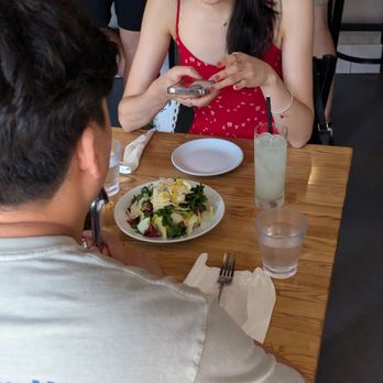 Sei Pizza Bar - Salad for $16 - Pizza Near Me - Los Angeles, California