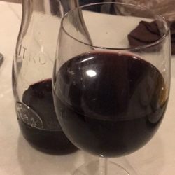 Da Jenny - Red wine by the litre. Delizioso!