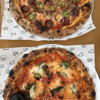 Cosetta - Supreme pizza Margarita pizza - Italian Near Me - Santa Monica, California