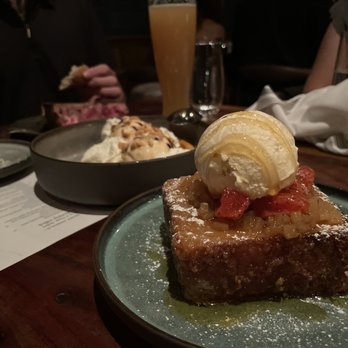 Sparrow + Wolf - Honey toast. Banana split. - New American Near Me - Las Vegas, Nevada Sparrow + Wolf - Honey toast. Banana split. - New American Near Me - Las Vegas, Nevada