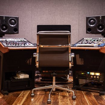 Key+Needle Studios - Studio A - Recording & Rehearsal Studios Near Me - Brooklyn, New York
