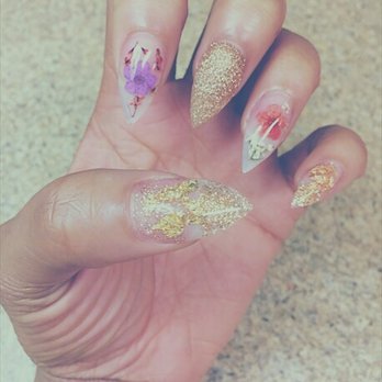 Waldo Nails - Nail Salons Near Me - Kansas City, Missouri