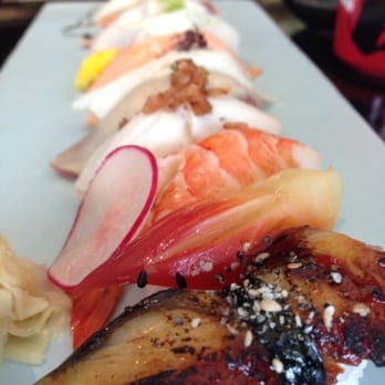 Yanagi Sushi - another view of the sushi platter with aburi - Japanese Near Me - Toronto, Ontario