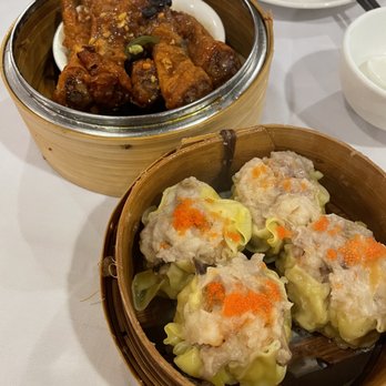 Pink Pearl Chinese Restaurant - siu mai and chicken feet - Seafood Near Me - Vancouver, British Columbia