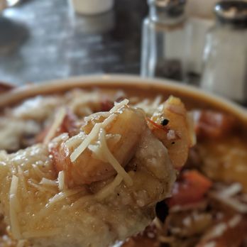 Vonda's Kitchen - Shrimp and grits - Soul Food Near Me - Newark, New Jersey Vonda's Kitchen - Shrimp and grits - Soul Food Near Me - Newark, New Jersey