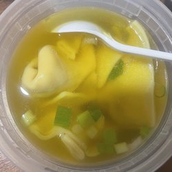 Chang Hong Chinese Restaurant - 12. Wonton Soup