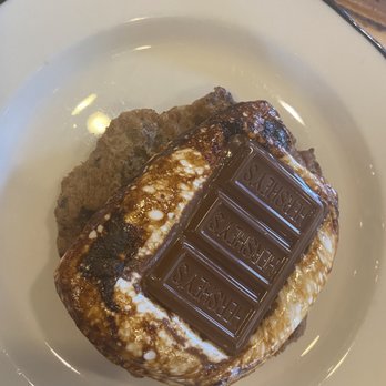 Sugar Leaf - Campfire Cookie - Cafes Near Me - Branson, Missouri