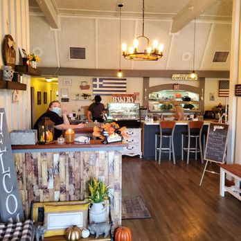 Wild Berry Diner - Entryway - Diners Near Me - Mesa, Arizona